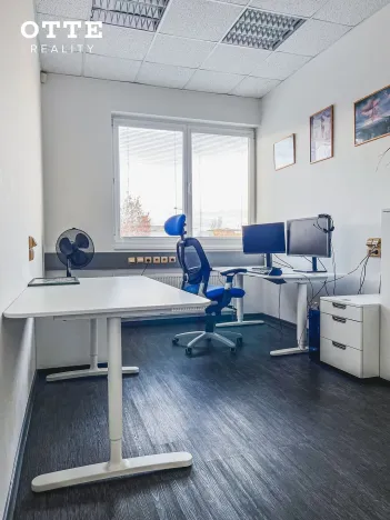 Prodej výrobních prostor, Plzeň, Teslova, 1085 m2