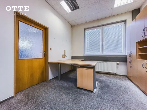 Prodej výrobních prostor, Plzeň, Teslova, 1085 m2