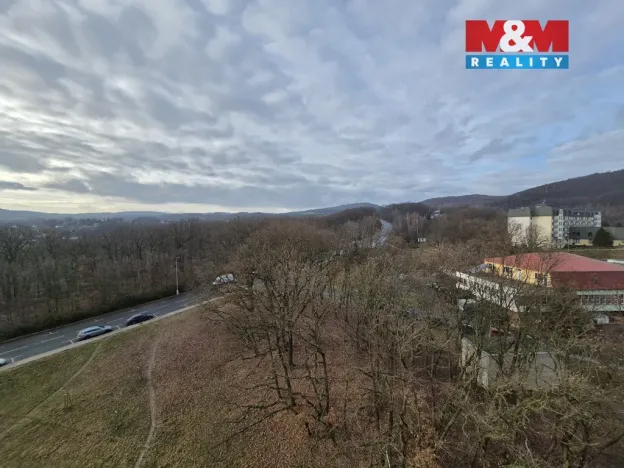 Prodej bytu 3+1, Jirkov, Mládežnická, 78 m2