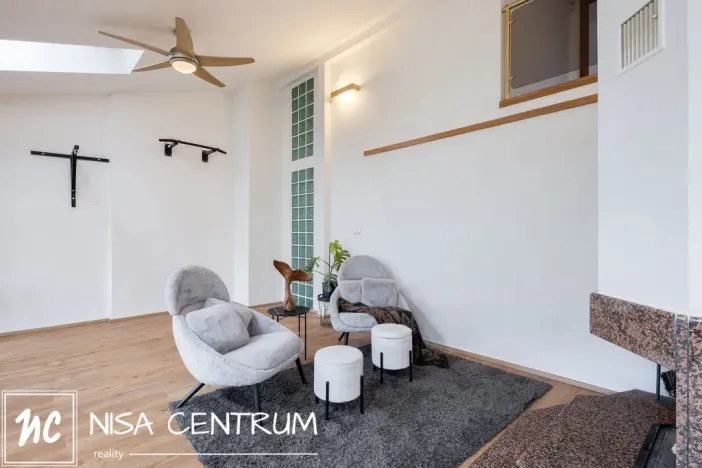 Prodej atypického bytu, Praha - Vinohrady, Vozová, 260 m2