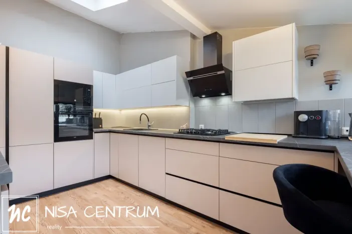 Prodej atypického bytu, Praha - Vinohrady, Vozová, 260 m2