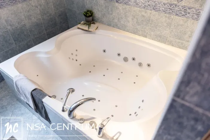 Prodej atypického bytu, Praha - Vinohrady, Vozová, 260 m2