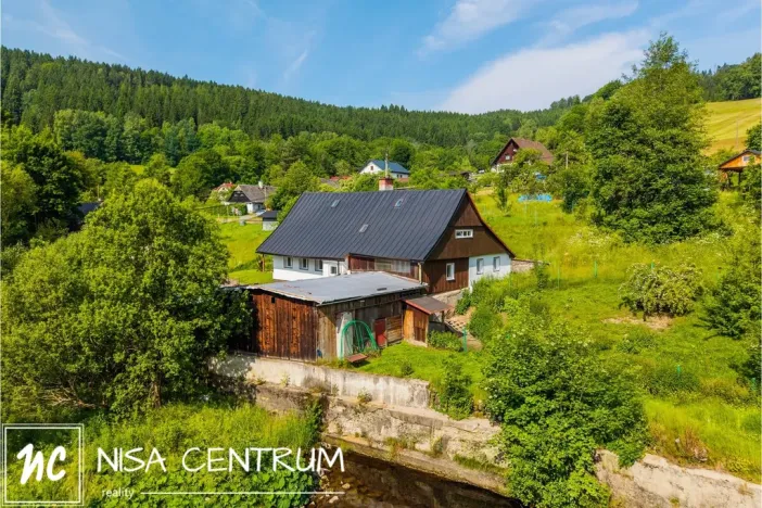 Prodej rodinného domu, Poniklá, 285 m2