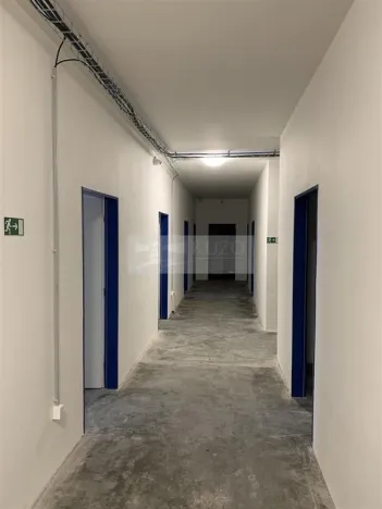 Pronájem skladu, Dobříč, 11 m2