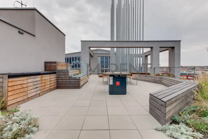 Pronájem bytu 1+kk, Praha - Smíchov, Plzeňská, 31 m2