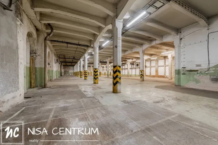 Pronájem výrobních prostor, Hostinné, 6000 m2