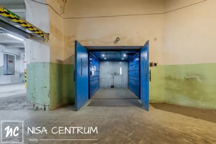 Pronájem výrobních prostor, Hostinné, 6000 m2