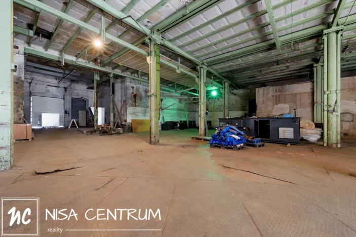 Pronájem výrobních prostor, Hostinné, 6000 m2