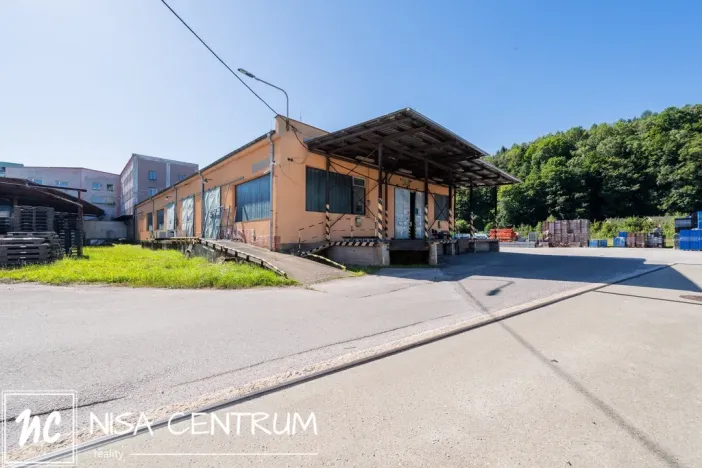 Pronájem výrobních prostor, Hostinné, 6000 m2