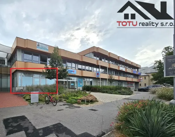 Pronájem obchodního prostoru, Chrudim, Palackého třída, 155 m2