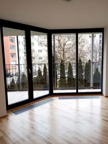 Prodej bytu 2+kk, Praha - Žižkov, Ke kapslovně, 58 m2