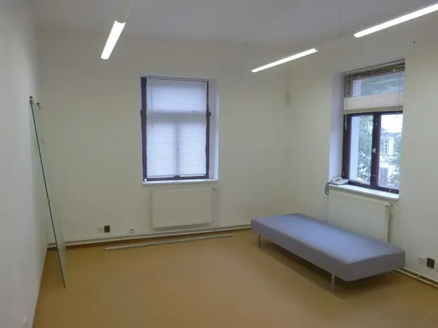 Pronájem kanceláře, Praha - Malá Chuchle, Zbraslavská, 21 m2