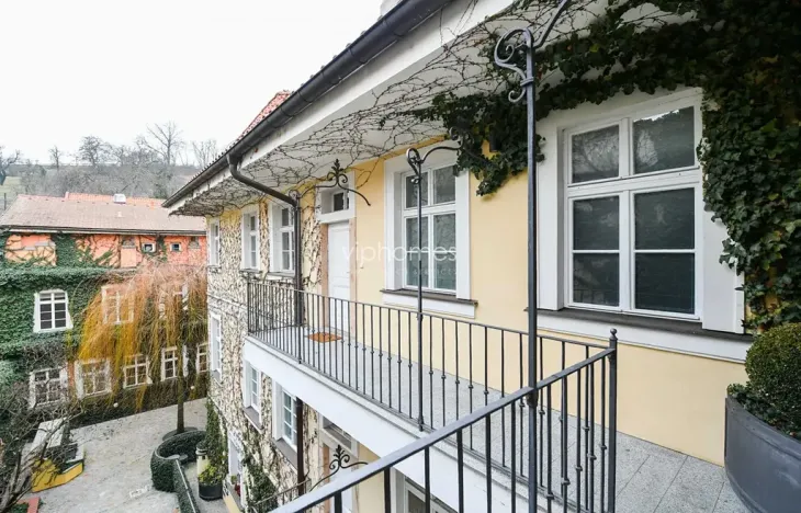 Pronájem bytu 4+1, Praha - Malá Strana, Vlašská, 170 m2