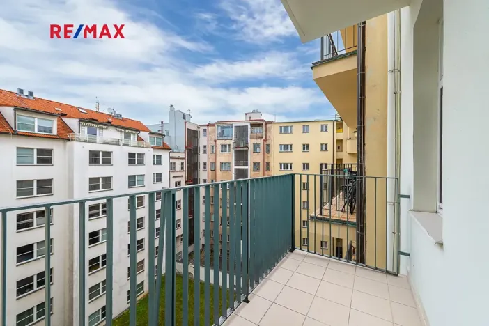 Pronájem bytu 3+1, Praha - Holešovice, Umělecká, 93 m2