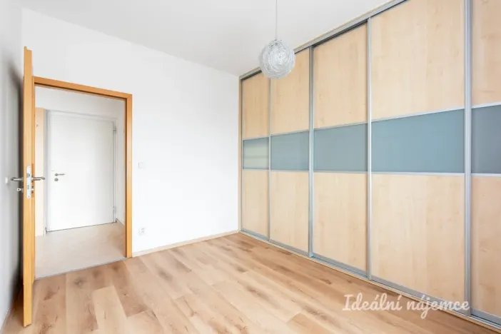 Pronájem bytu 2+kk, Praha - Libeň, Podvinný mlýn, 52 m2