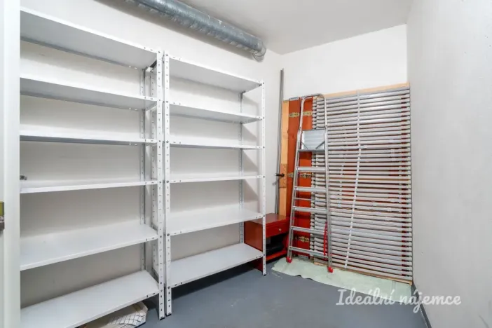 Pronájem bytu 2+kk, Praha - Libeň, Podvinný mlýn, 52 m2