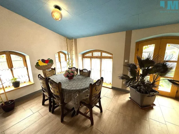 Prodej rodinného domu, Hevlín, 250 m2