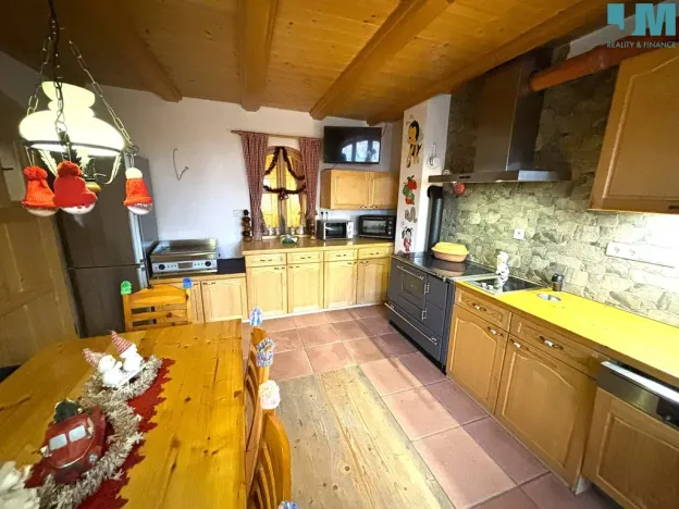 Prodej rodinného domu, Hevlín, 250 m2