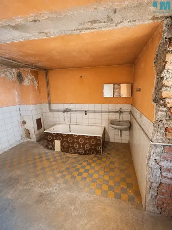 Prodej rodinného domu, Hevlín, 250 m2