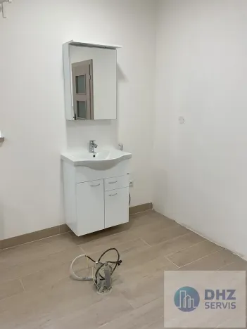 Pronájem komerční nemovitosti, Hořátev, 22 m2