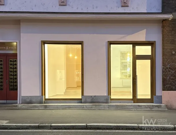 Pronájem obchodního prostoru, Plzeň, Klatovská třída, 95 m2