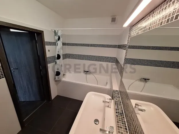 Pronájem bytu 2+kk, Olomouc, Jeremiášova, 72 m2