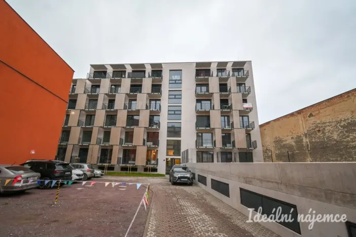 Pronájem bytu 1+kk, Brno, Dornych, 37 m2