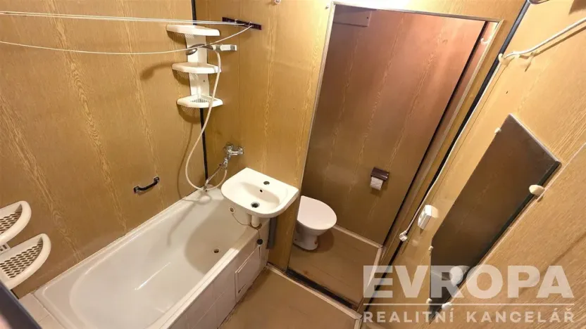 Prodej bytu 1+kk, Pardubice - Ohrazenice, Trnovská, 34 m2