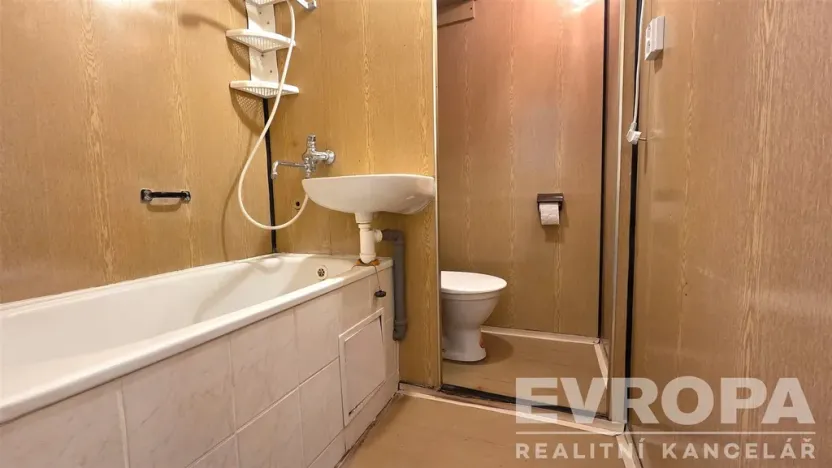 Prodej bytu 1+kk, Pardubice - Ohrazenice, Trnovská, 34 m2