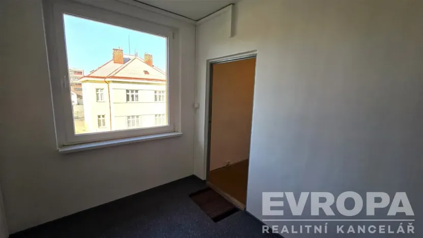 Prodej bytu 1+kk, Pardubice - Ohrazenice, Trnovská, 34 m2