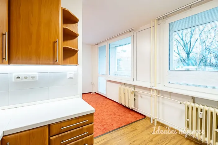 Pronájem bytu 3+1, Praha - Prosek, Litoměřická, 54 m2