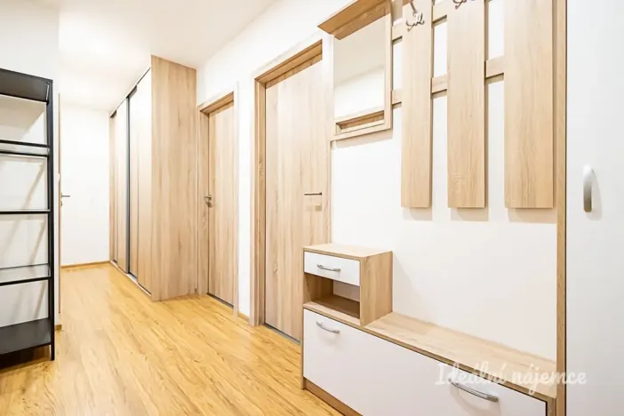 Pronájem bytu 3+1, Praha - Prosek, Litoměřická, 54 m2