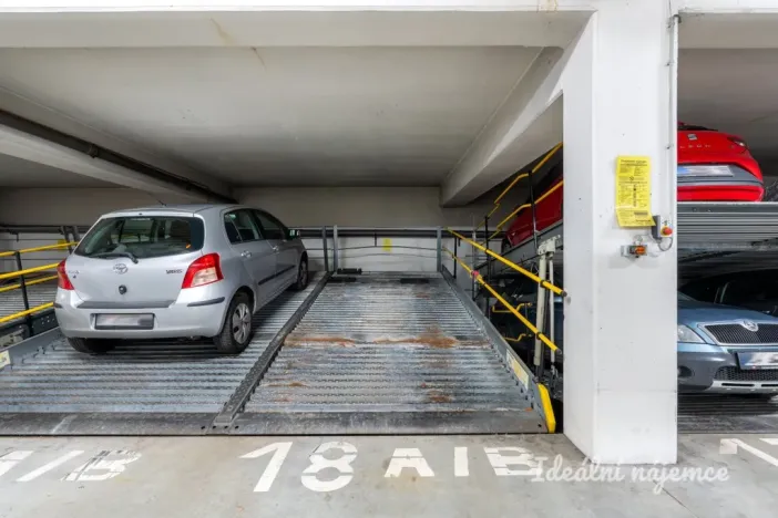 Pronájem bytu 1+kk, Praha - Libeň, Na žertvách, 31 m2