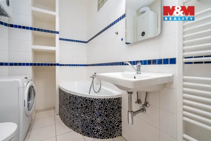 Prodej bytu 2+kk, Praha - Bubeneč, M. J. Lermontova, 43 m2