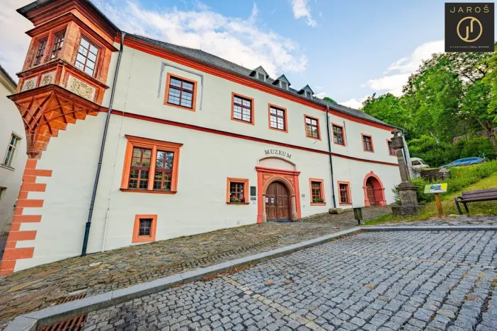 Prodej činžovního domu, Jáchymov, náměstí Republiky, 489 m2