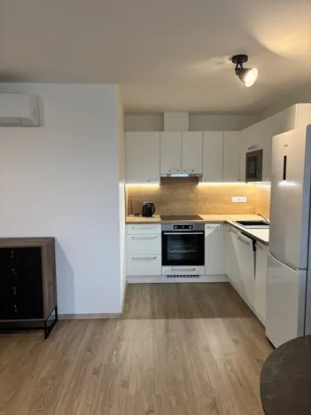 Pronájem bytu 2+kk, Dašice, 28. října, 55 m2