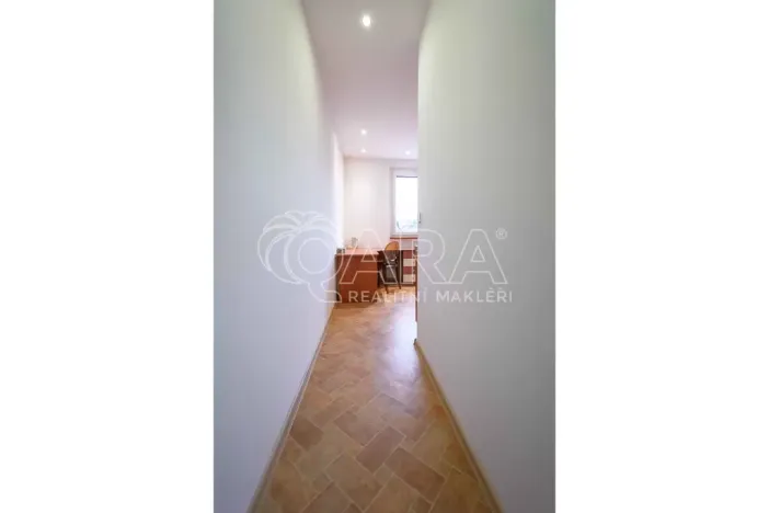 Pronájem bytu 2+1, Neratovice, Kpt. Jaroše, 66 m2