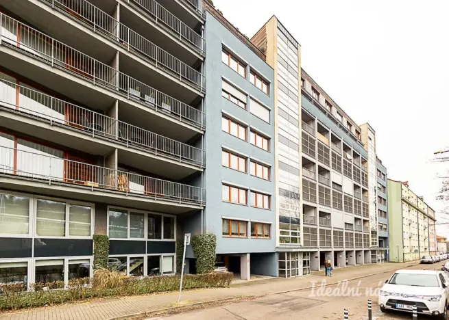 Pronájem bytu 2+kk, Praha, Podnádražní, 55 m2