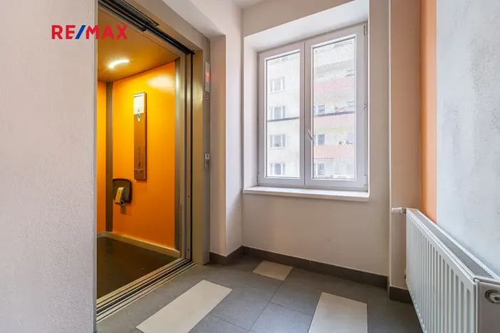 Pronájem bytu 2+kk, Brno, Listnatá, 45 m2