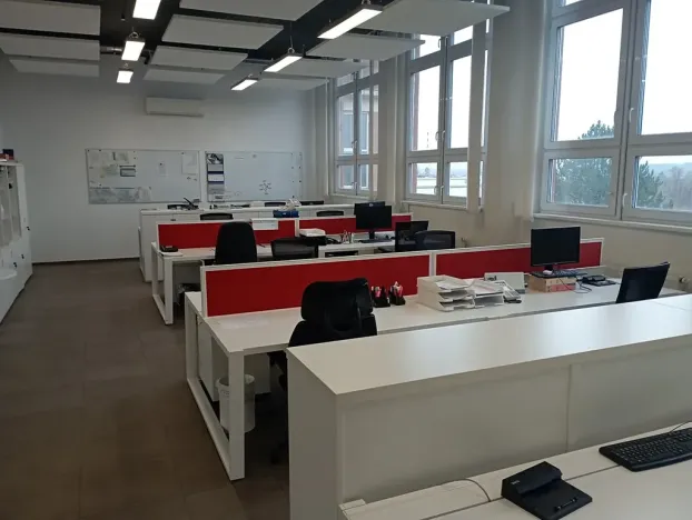 Prodej výrobních prostor, Sezimovo Ústí, náměstí Tomáše Bati, 69980 m2