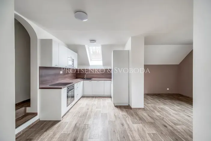 Prodej apartmánu, Prosečné, 349 m2