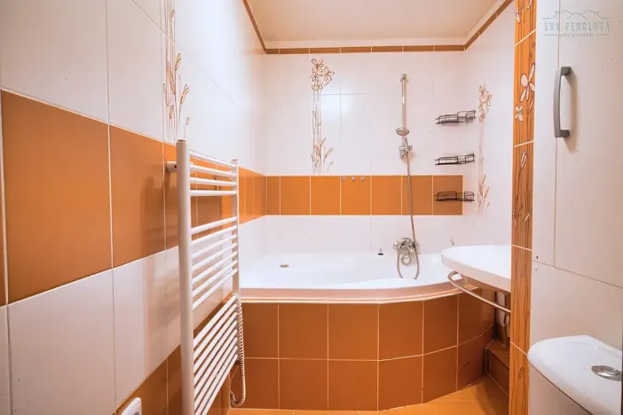 Prodej bytu 3+1, Třemošná, Sídliště, 64 m2