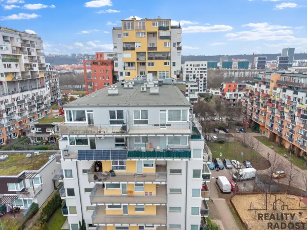 Pronájem bytu 3+kk, Praha - Vysočany, Pod Harfou, 63 m2