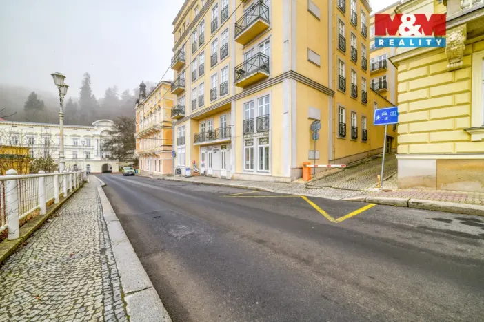 Prodej obchodního prostoru, Mariánské Lázně, Masarykova, 101 m2