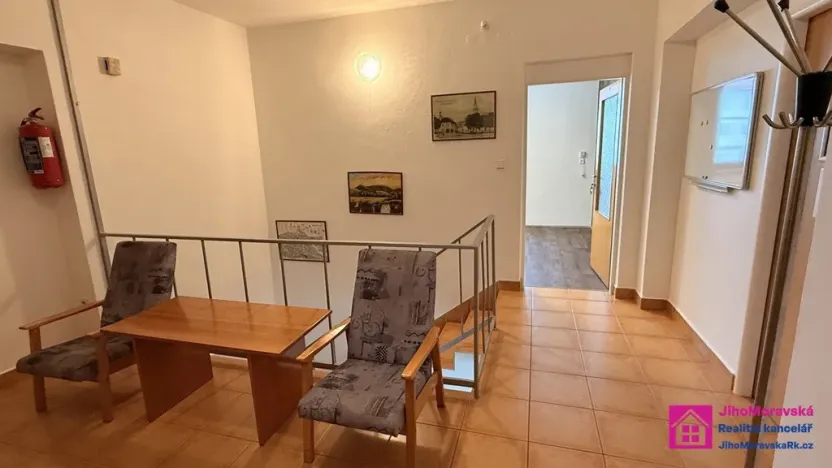 Pronájem obchodního prostoru, Hustopeče, Brněnská, 12 m2