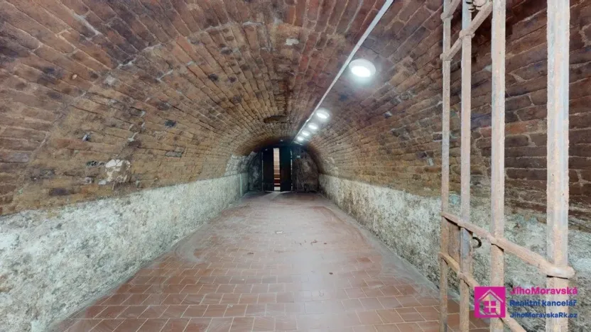Prodej vinného sklepa, Valtice, Střelecká, 74 m2
