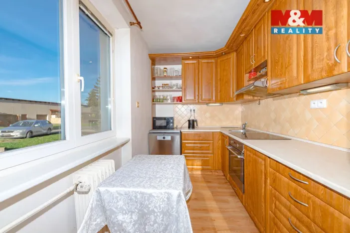 Prodej bytu 3+1, Velká Jesenice, 74 m2