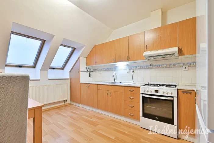 Pronájem bytu 2+kk, Zastávka, Stará osada, 63 m2