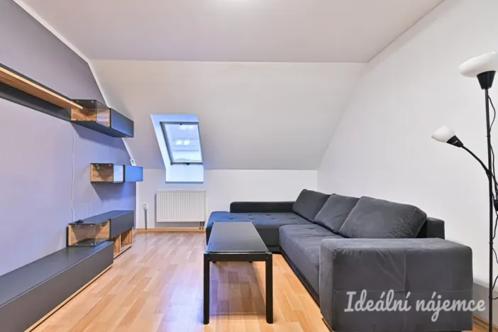 Pronájem bytu 2+kk, Zastávka, Stará osada, 63 m2