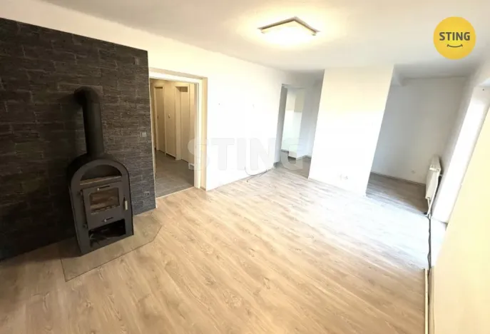 Prodej bytu 2+1, Zliv, Zahradní, 60 m2